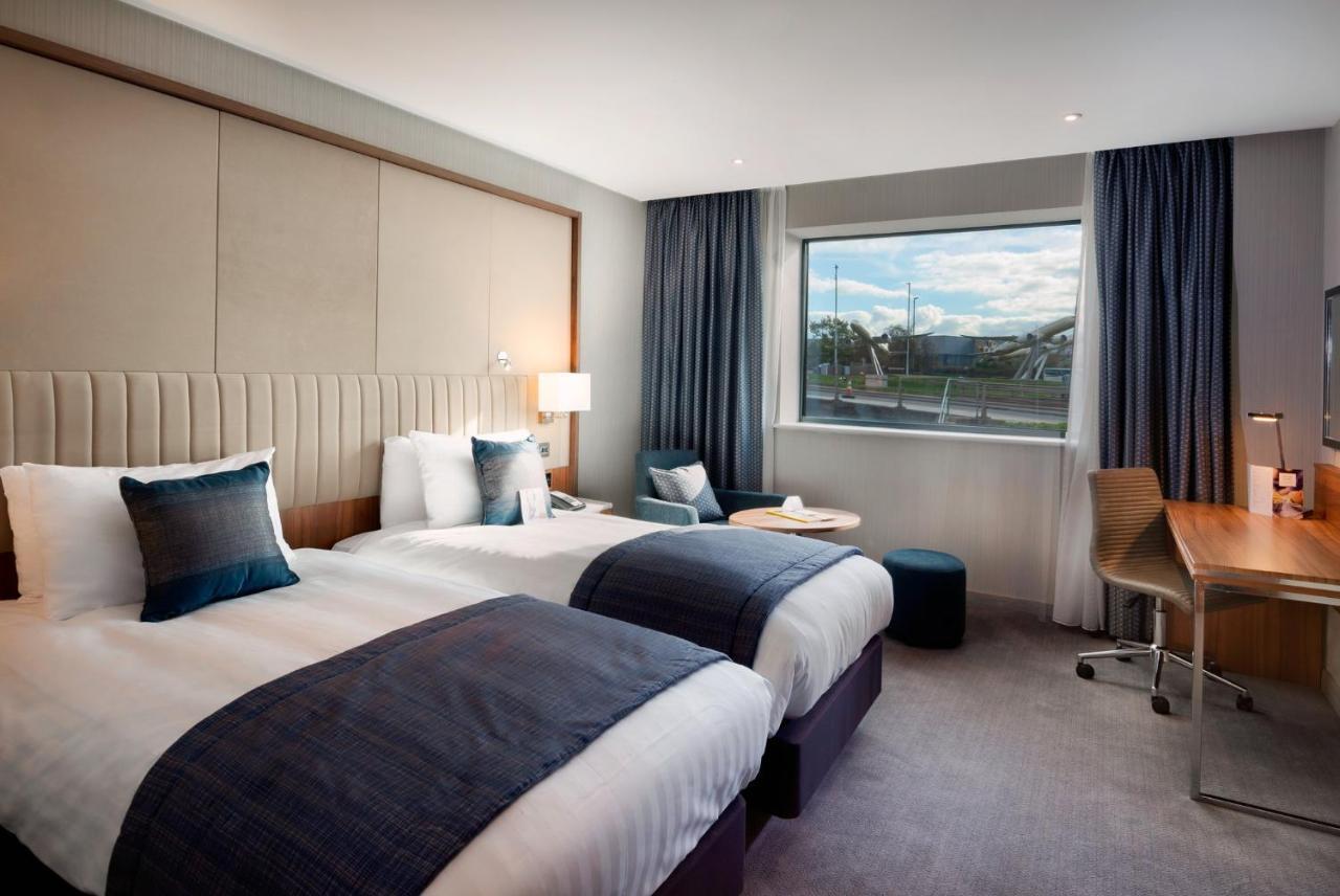 Crowne Plaza London Heathrow T4 By Ihg Hotel Хилингдън Екстериор снимка