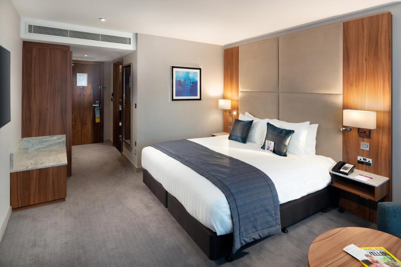 Crowne Plaza London Heathrow T4 By Ihg Hotel Хилингдън Екстериор снимка