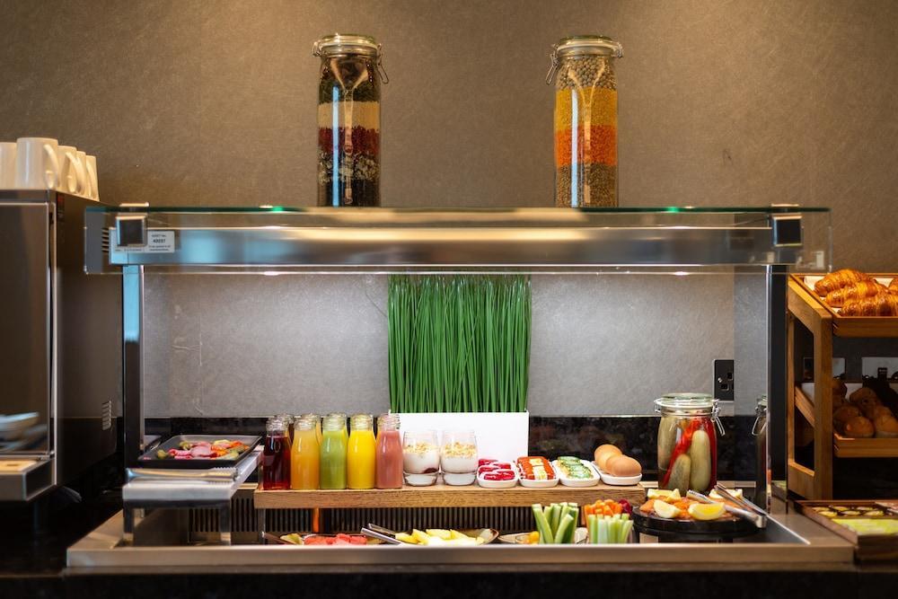 Crowne Plaza London Heathrow T4 By Ihg Hotel Хилингдън Екстериор снимка